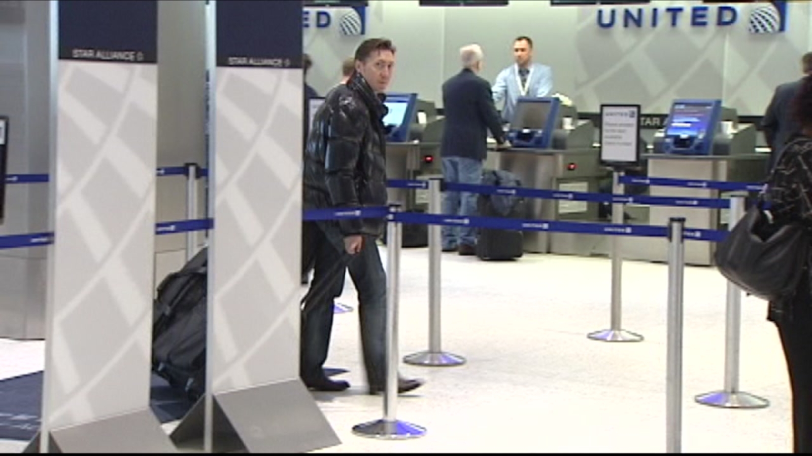 How much change do you really lose at the airport? ABC13 Houston